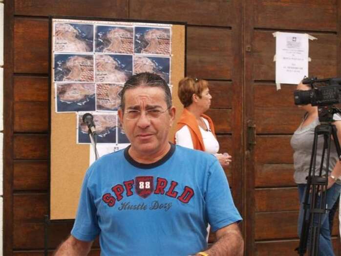 El sacerdote Paco Bello, en una imagen de archivo (Foto TA)